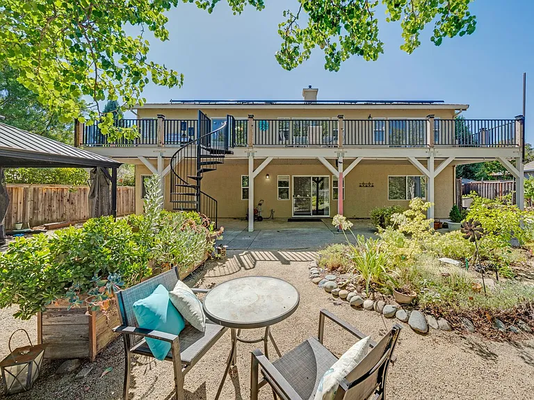4011 Prairie Falcon Dr — Photo 6