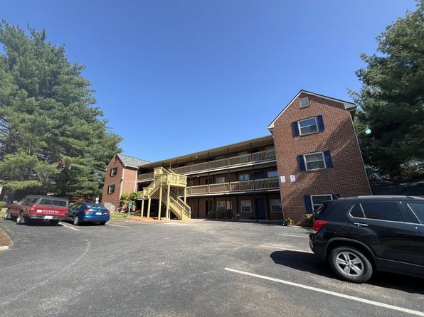 717 Sterling Rd APT 28