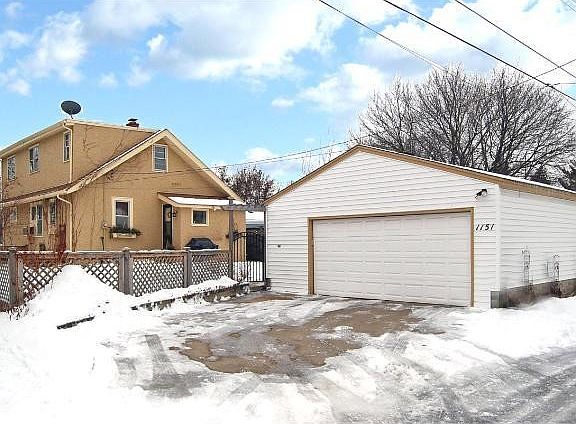 2nd image of 1151 James Ave