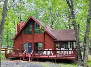 2243 Scarborough Way E, Bushkill, PA 18324