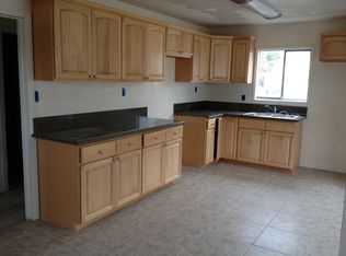 4532 W 160th St, Lawndale, CA 90260