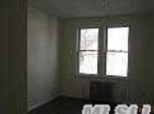 8929 Metropolitan Ave, Rego Park, NY 11374