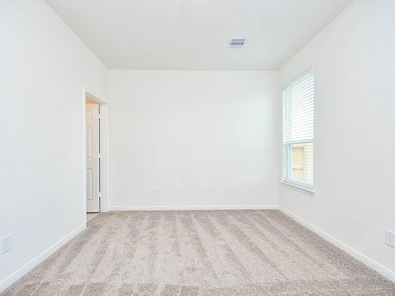 25230 Benroe St — Photo 19