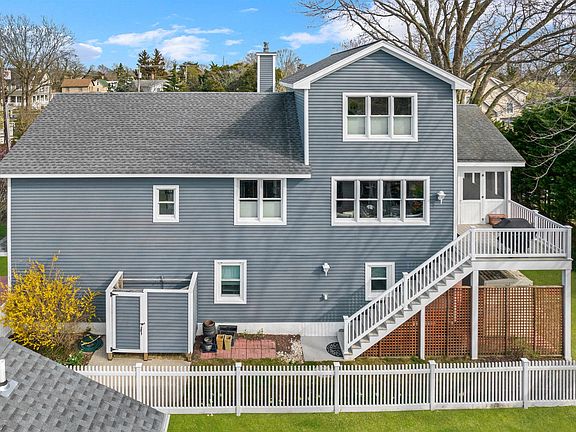 3rd image of 6 Landis Avenue West Cpe