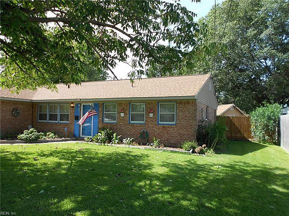 2nd image of 961 Redwood Cir