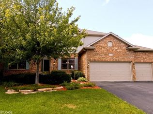 535 Danbury Dr, Oswego, IL
