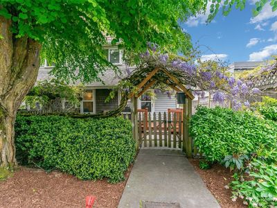 2829 Prosch Avenue W, Seattle, WA, 98119