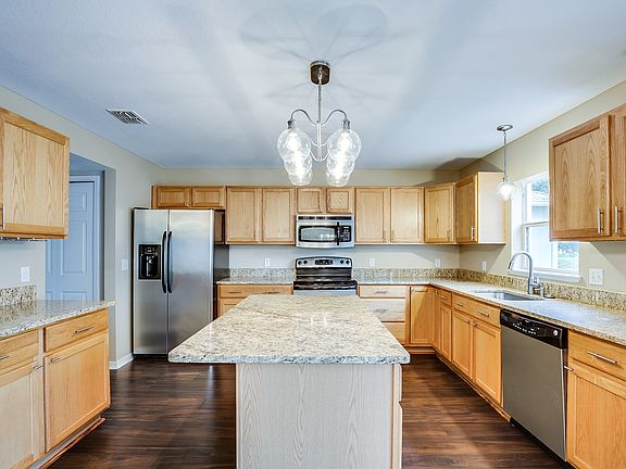 4th image of 3219 Bellericay Ln