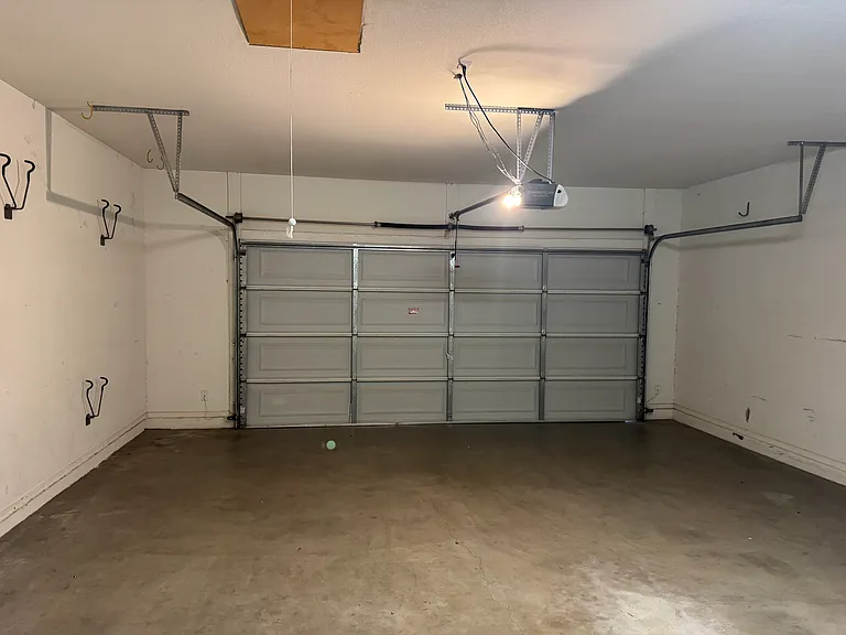 3424 E Vernon St — Photo 32