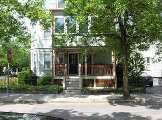 210 Willow Ave, Somerville, MA 02144