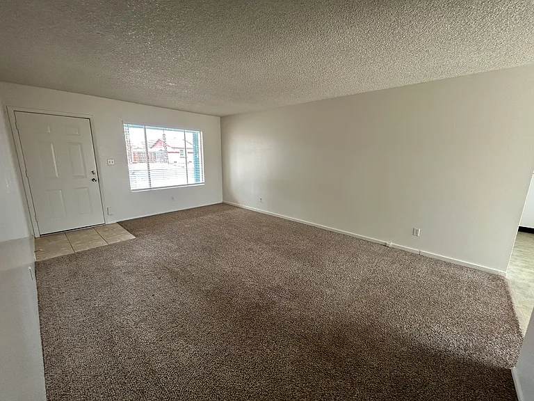 2060 W Peralta Ave — Photo 4