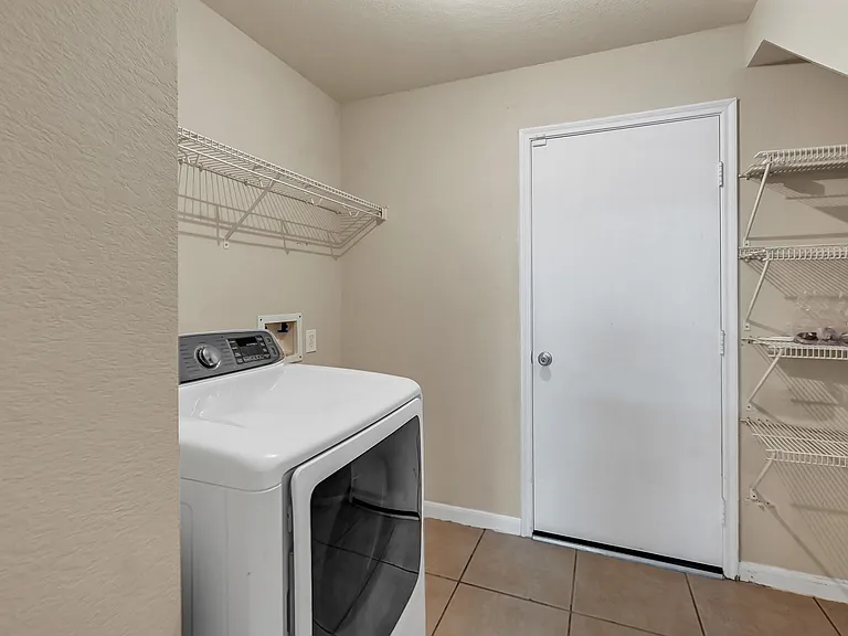 7507 Cypress Edge Dr — Photo 11