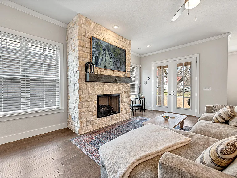 2182 N Woodlark Ln — Photo 12