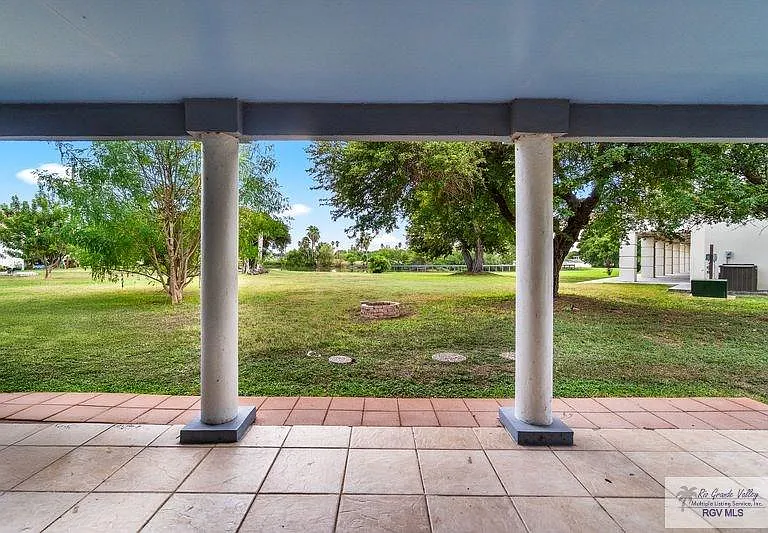 136 W Ruben M Torres Blvd — Photo 5