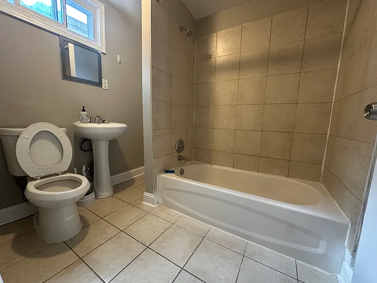 725 Wharton St #3 — Photo 7