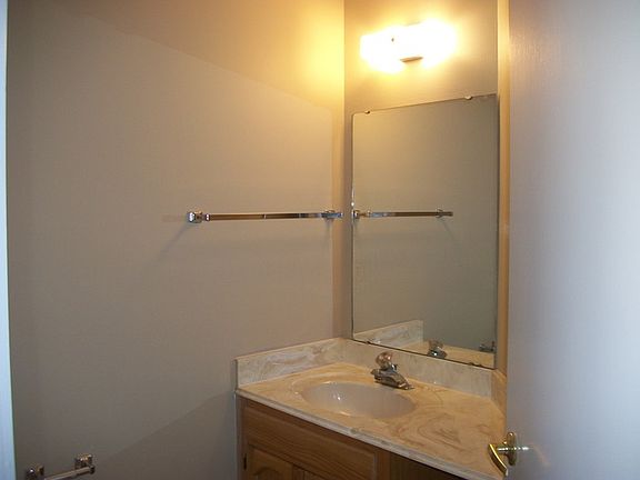4th image of 10046 S Romaine Cir