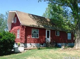 1211 Smithridge Rd, Bridgeport, NY 13030