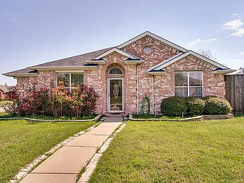 8806 Oakwood Ln Photo 1