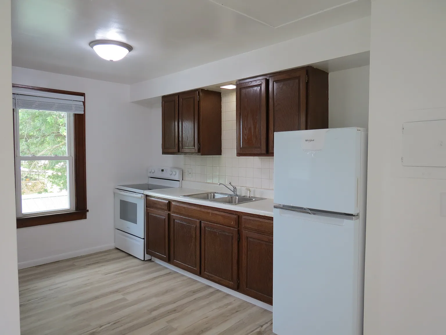 1 bed, $695 — Photo 3