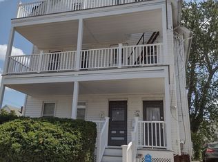 94 Oakland Ave #1, Cranston, RI 02910