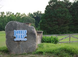 654 Club Dr, Commerce, GA 30530