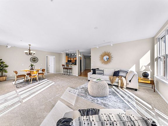 3rd image of 1134 Finnegan Way #304