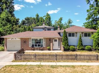 32 Lonsdale Pl, Barrie, ON L4M4J1