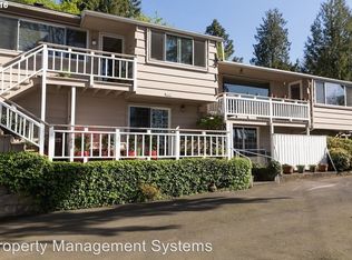 8225 SW Canyon Ln, Portland, OR 97225