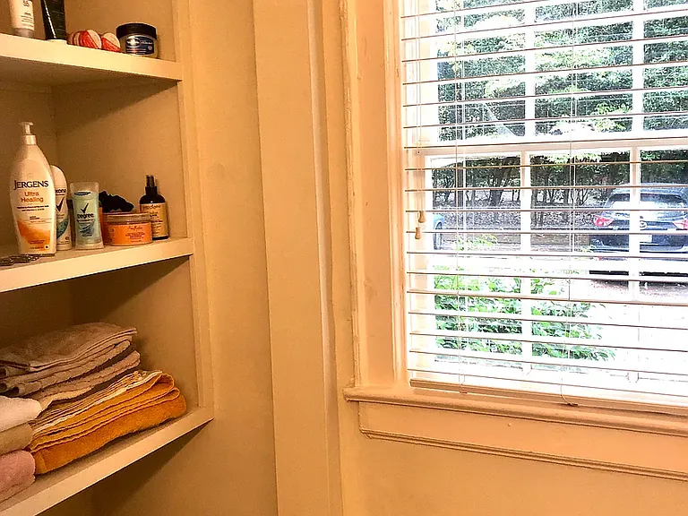 2137 Sharon Rd #1 — Photo 7
