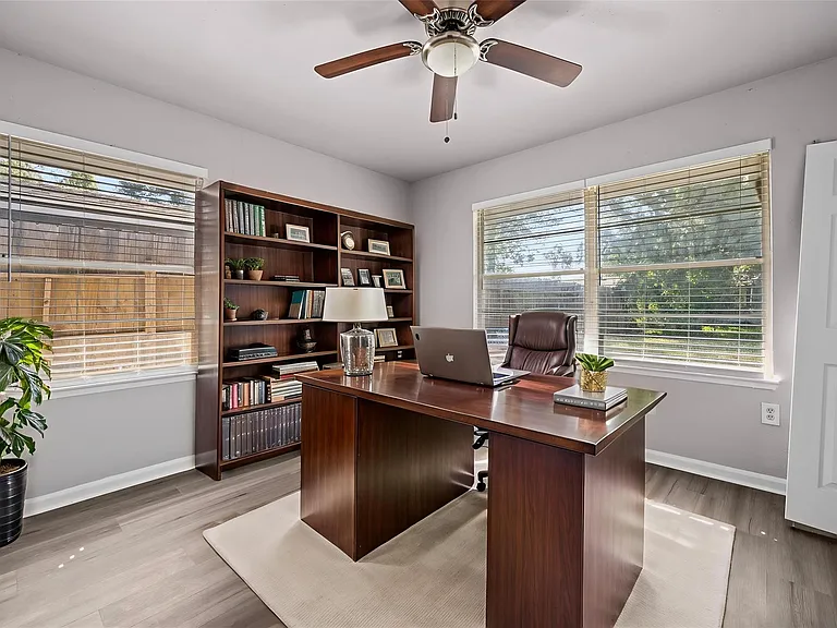 6138 Kenilwood Dr — Photo 3