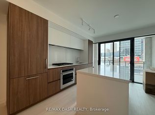 1 Hillsdale Ave W #403, Toronto, ON M4S 1T4