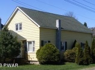 301 Avenue O, Matamoras, PA 18336