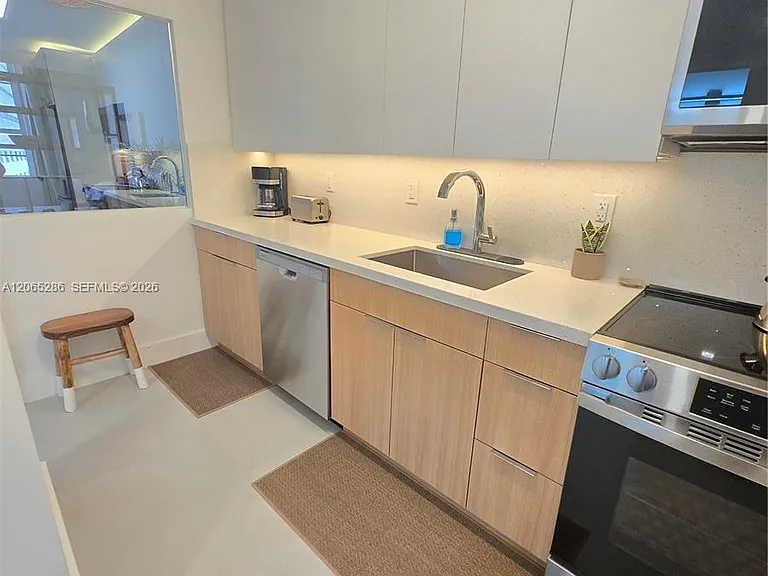 100 Lincoln Rd #931 — Photo 11