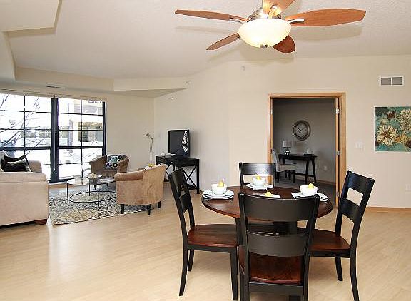 3rd image of 2565 Franklin Ave APT 104