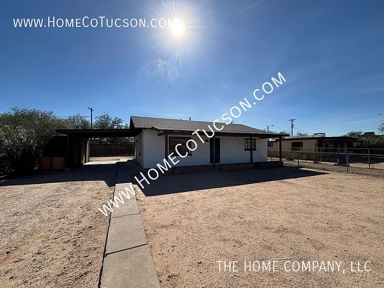 833 W Jacinto St — Photo 5