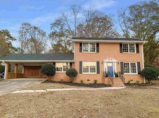 1326 Lakeshore Dr, Griffin, GA 30224