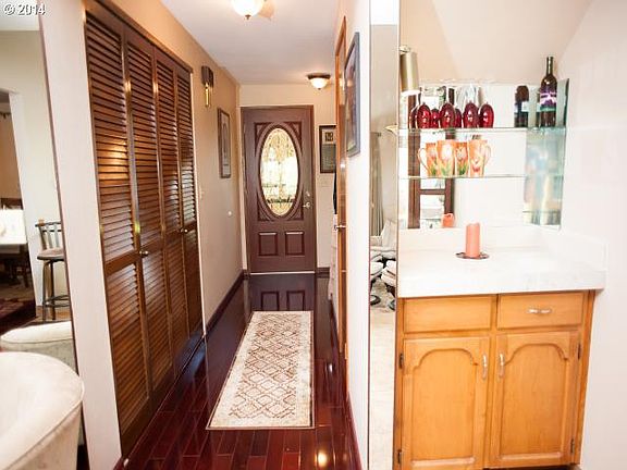 2nd image of 5727 NE Hazel Dell Ave Unit 32