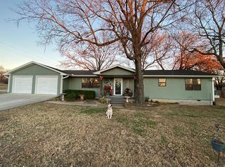 2011 Castlerock Dr, Sulphur, OK 73086