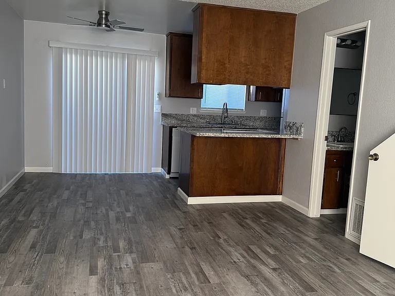 151 20th Century Blvd #11 — Photo 5
