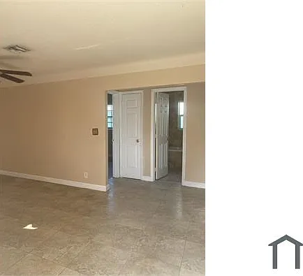 231 NW 4th St — Photo 2