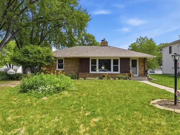 3426 Zenith Ave N, Robbinsdale, MN 55422