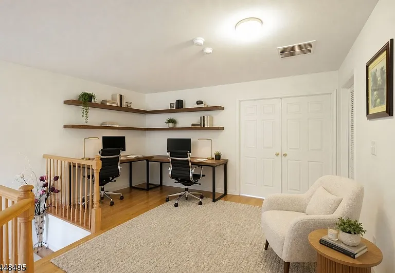 105 Hoover Ave — Photo 8