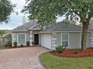 1605 Linkside Dr, Atlantic Beach, FL 32233