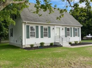 69 North St, Enfield, CT 06082