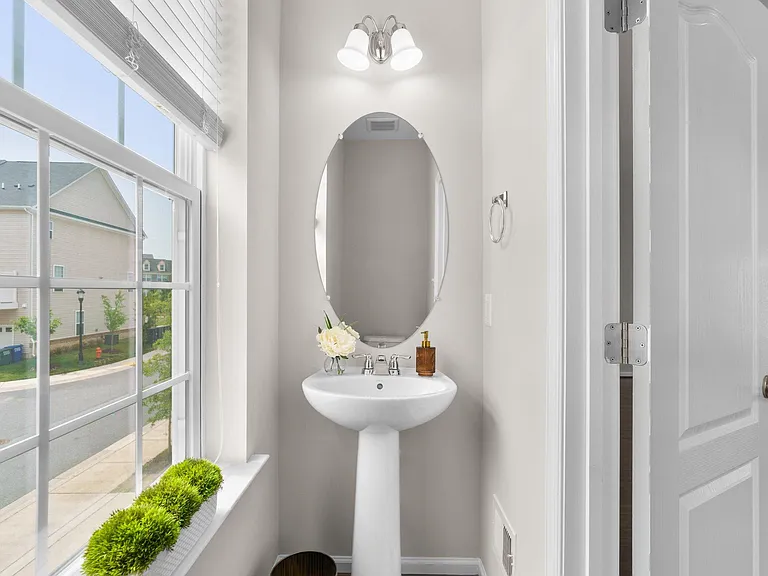 7720 Rearden Ct — Photo 22