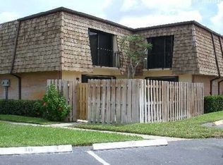 251 Woodland Rd, Palm Springs, FL 33461