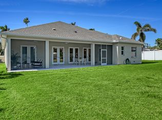1111 Mallorca Dr, Bradenton, FL 34209