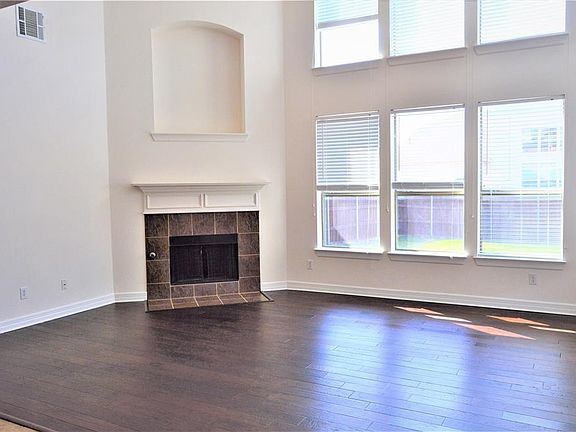 5th image of 4705 Evanshire Way