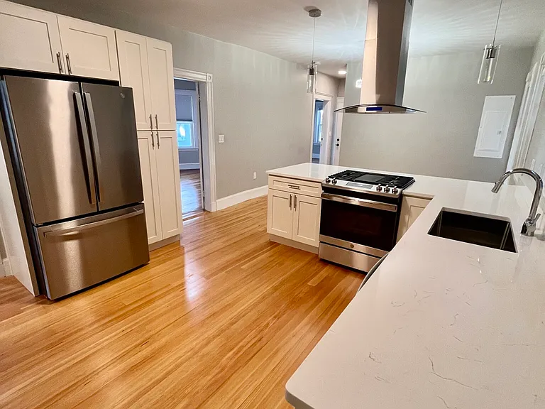 24 Howes St #1 — Photo 4