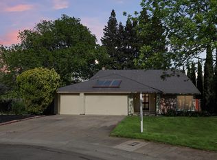 9 Downriver Ct, Sacramento, CA